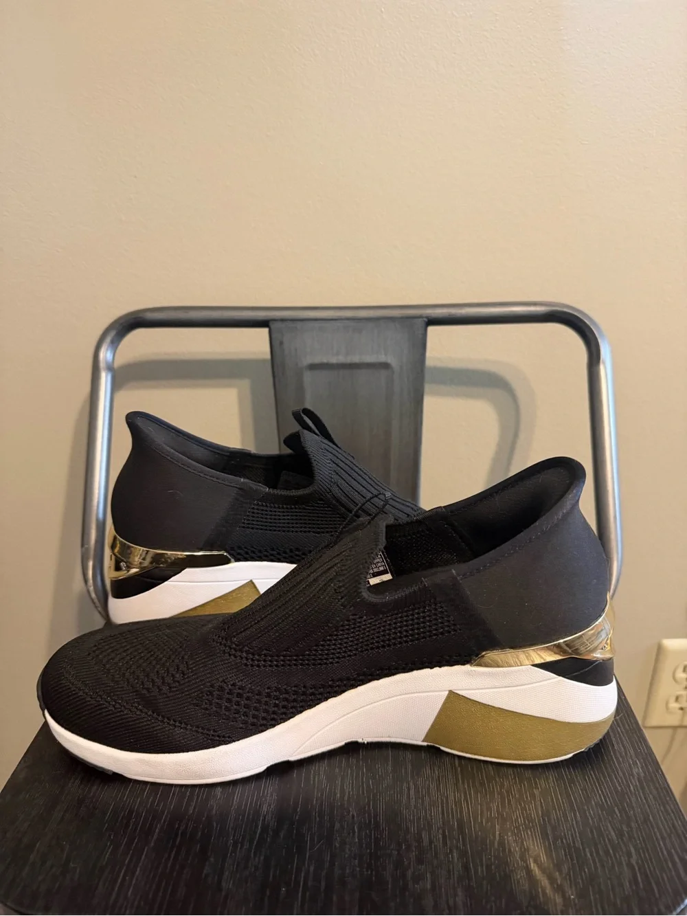 Mark Nason Skechers A Wedge Crecent Hands Free Slip-Ins 9.5